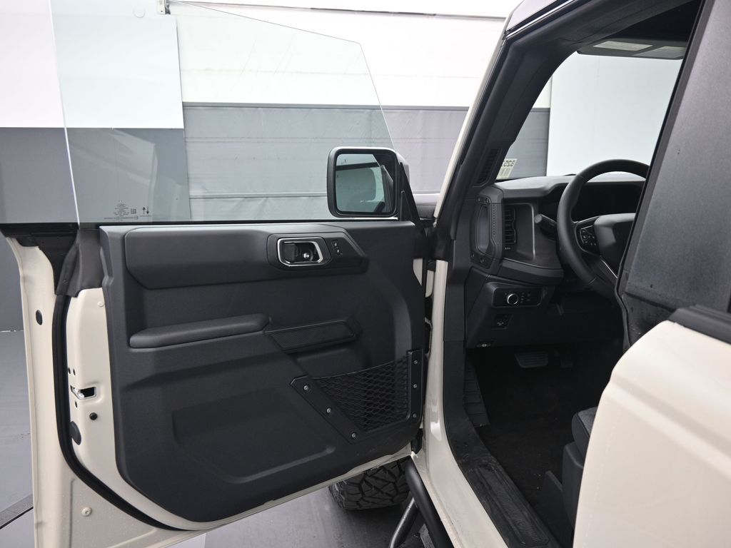 2025 Ford Bronco Big Bend photo 7
