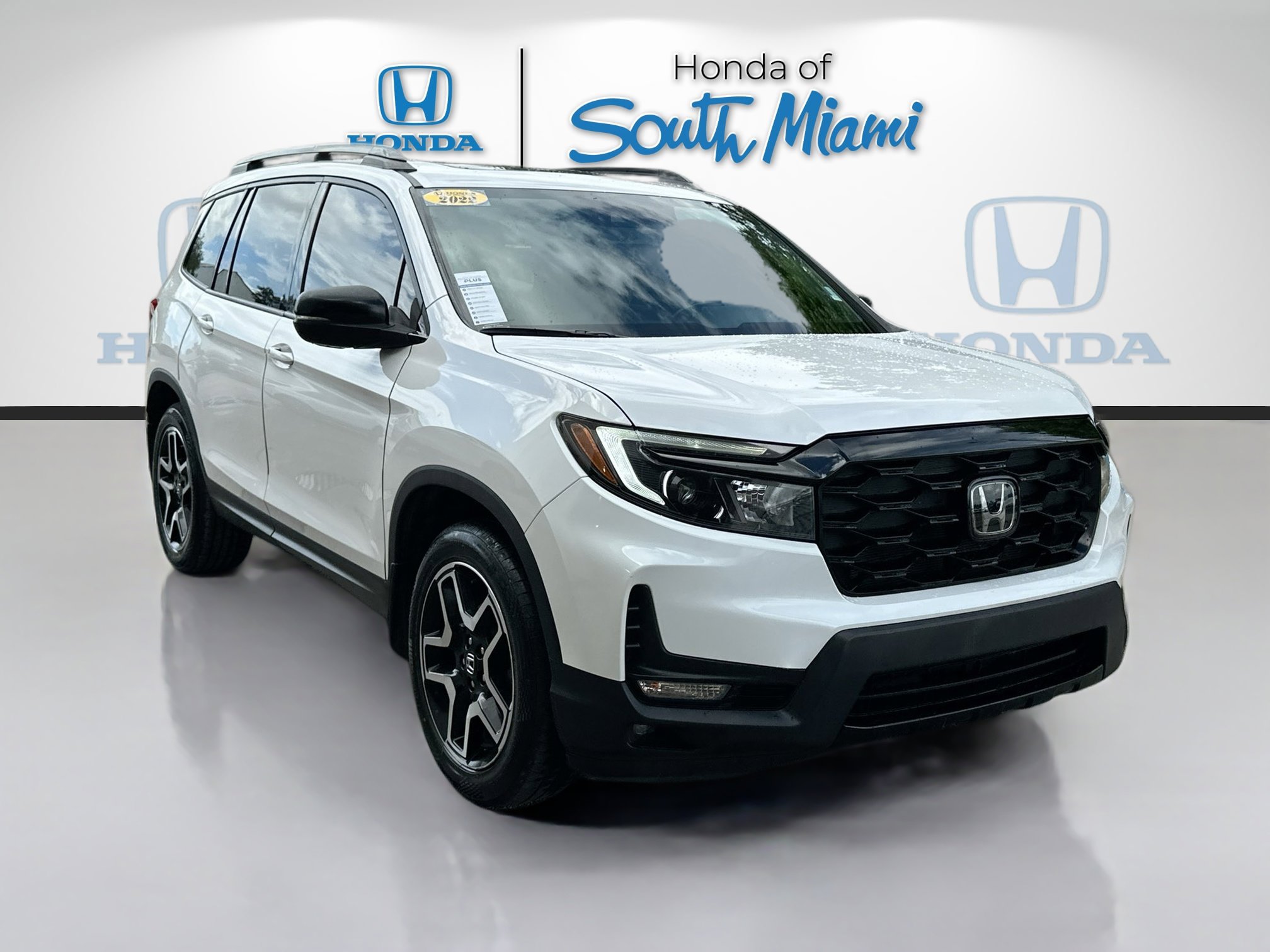 2023 Honda Passport Elite's photo