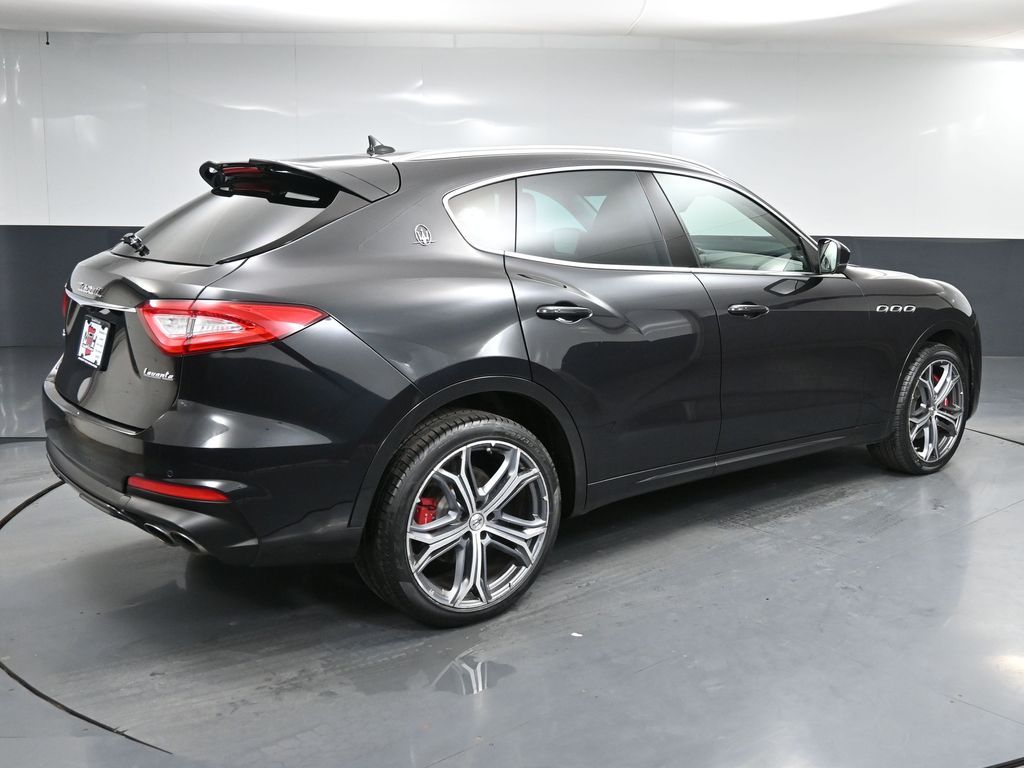 2020 Maserati Levante GTS photo 4