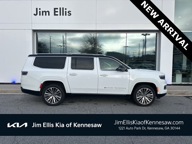 2024 Jeep Grand Wagoneer L Series III's photo