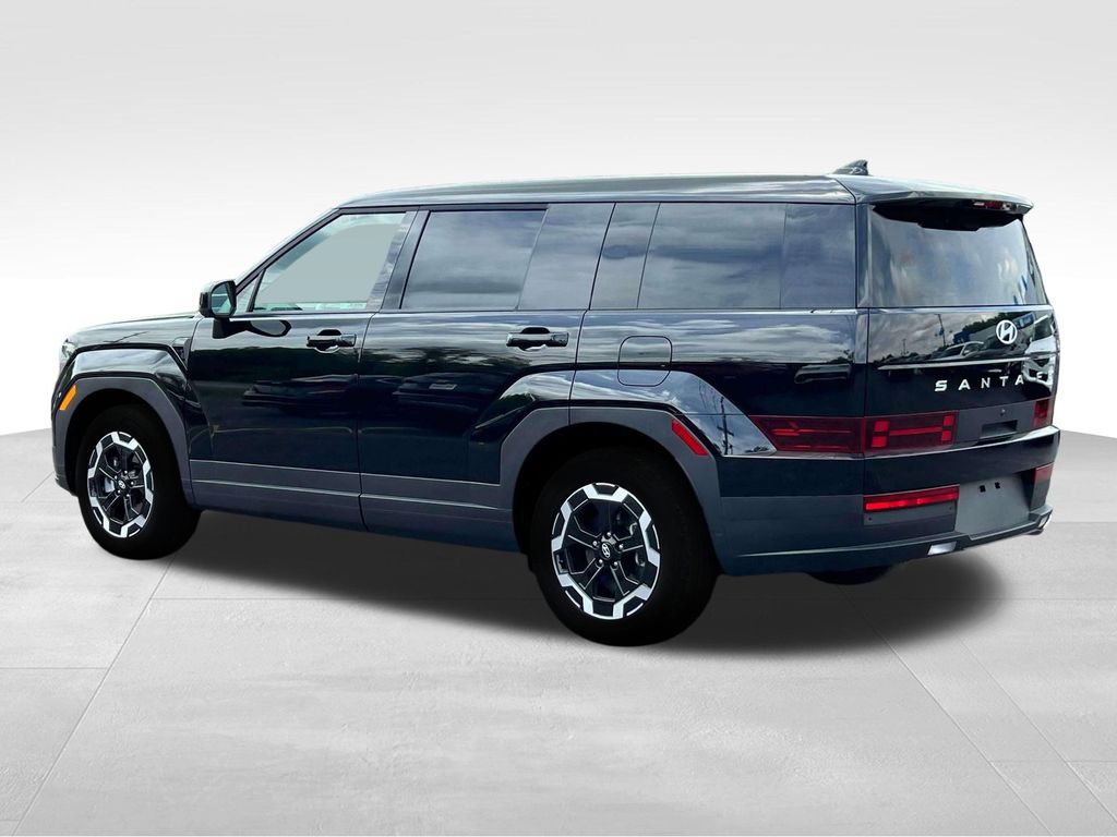 2025 Hyundai Santa Fe SE photo 4
