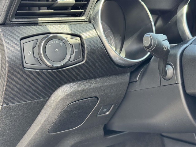 2022 Ford Mustang EcoBoost photo 27