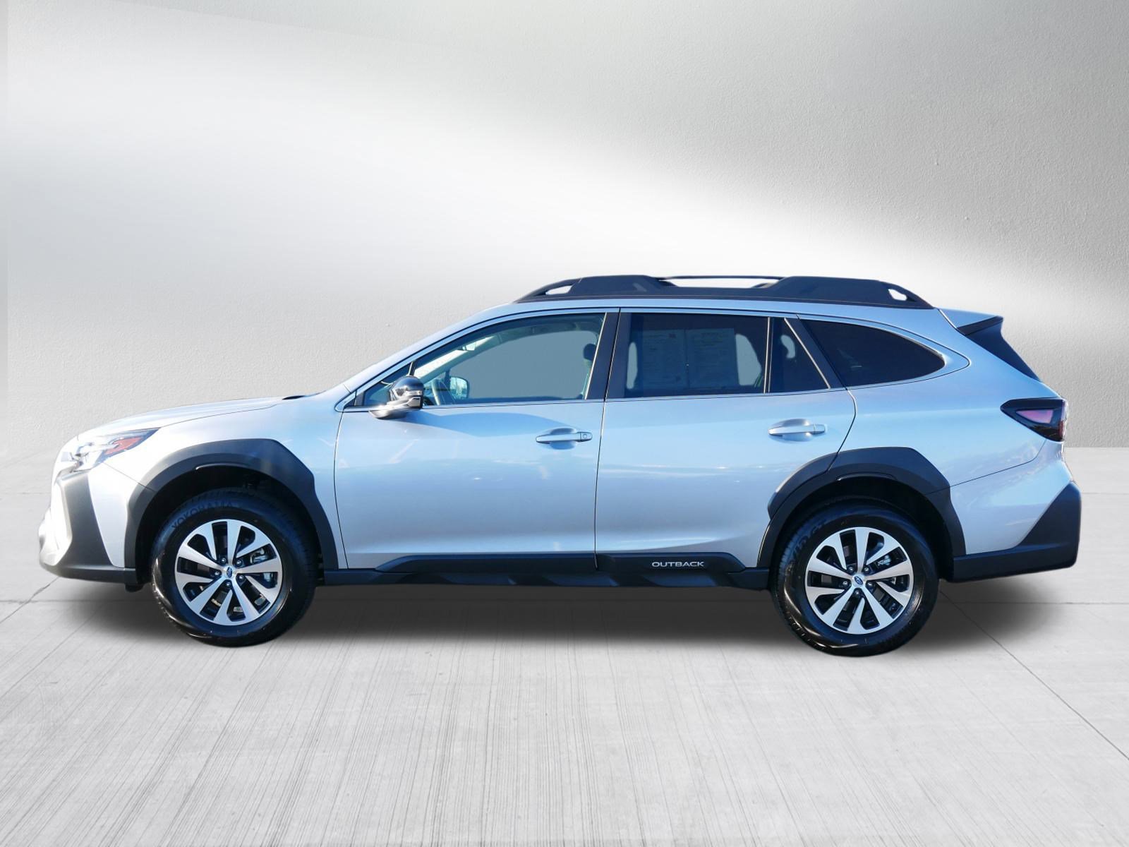 2025 Subaru Outback Premium photo 4