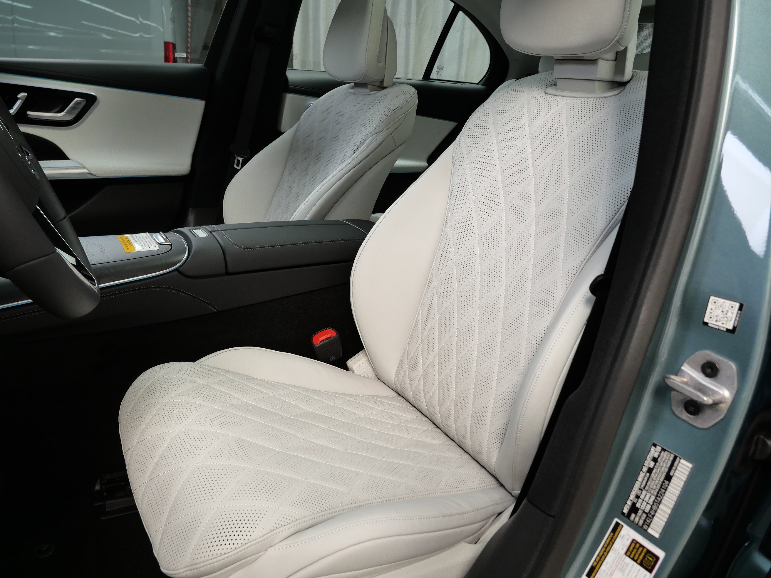 2026 Mercedes Benz E 350 4MATIC Sedan photo 2