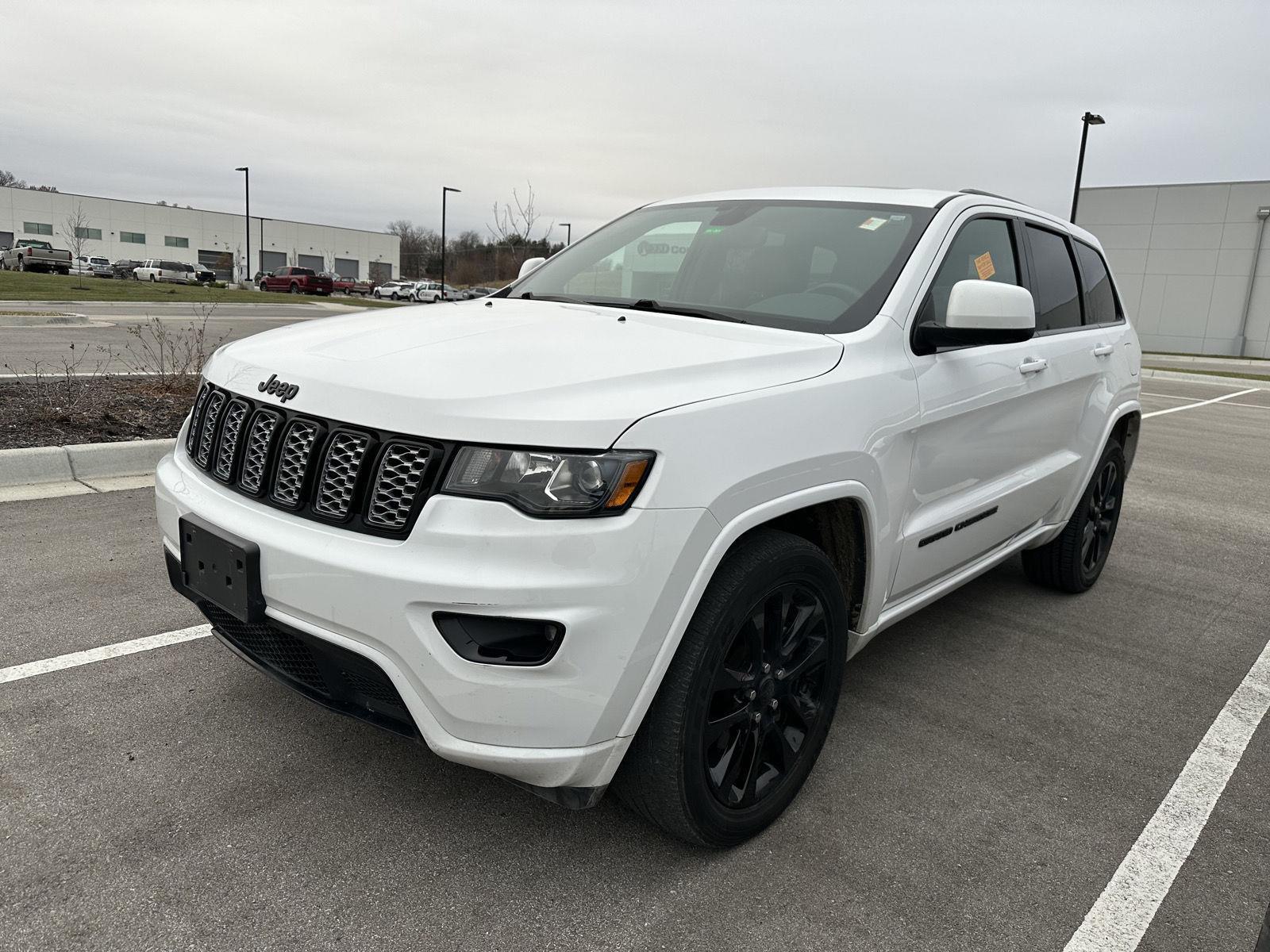 2019 Jeep Grand Cherokee Altitude's photo