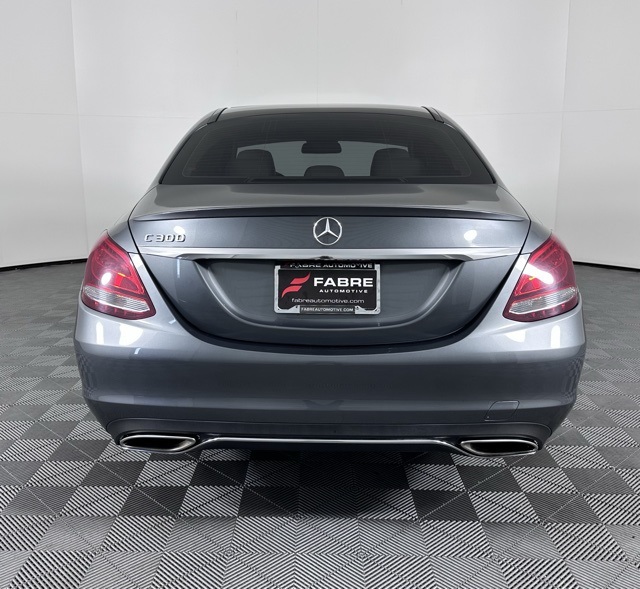 2017 Mercedes Benz C 300 photo 4