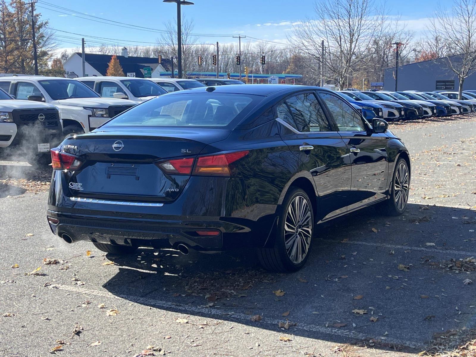 2023 Nissan Altima 2.5 SL photo 3