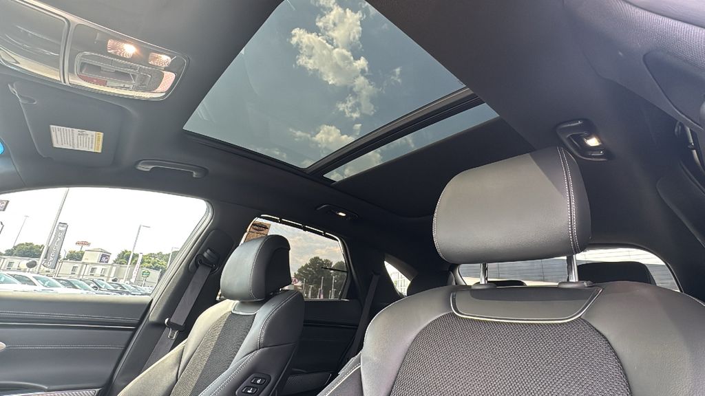 2025 Genesis GV70 2.5T photo 25