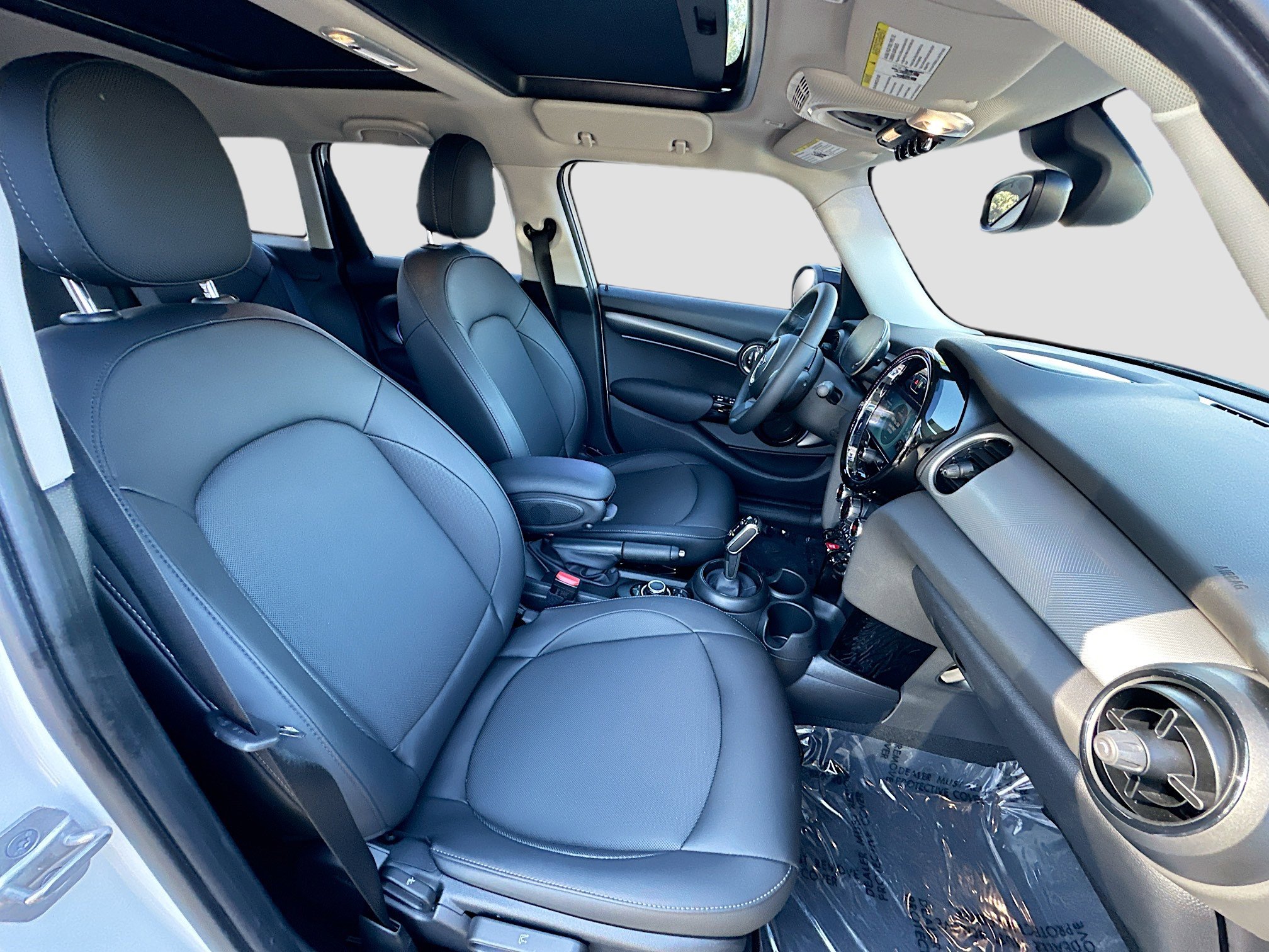 2023 Mini Cooper 4 Door Hardtop photo 31