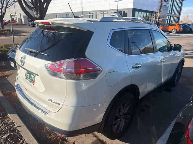 2016 Nissan Rogue SL photo 3