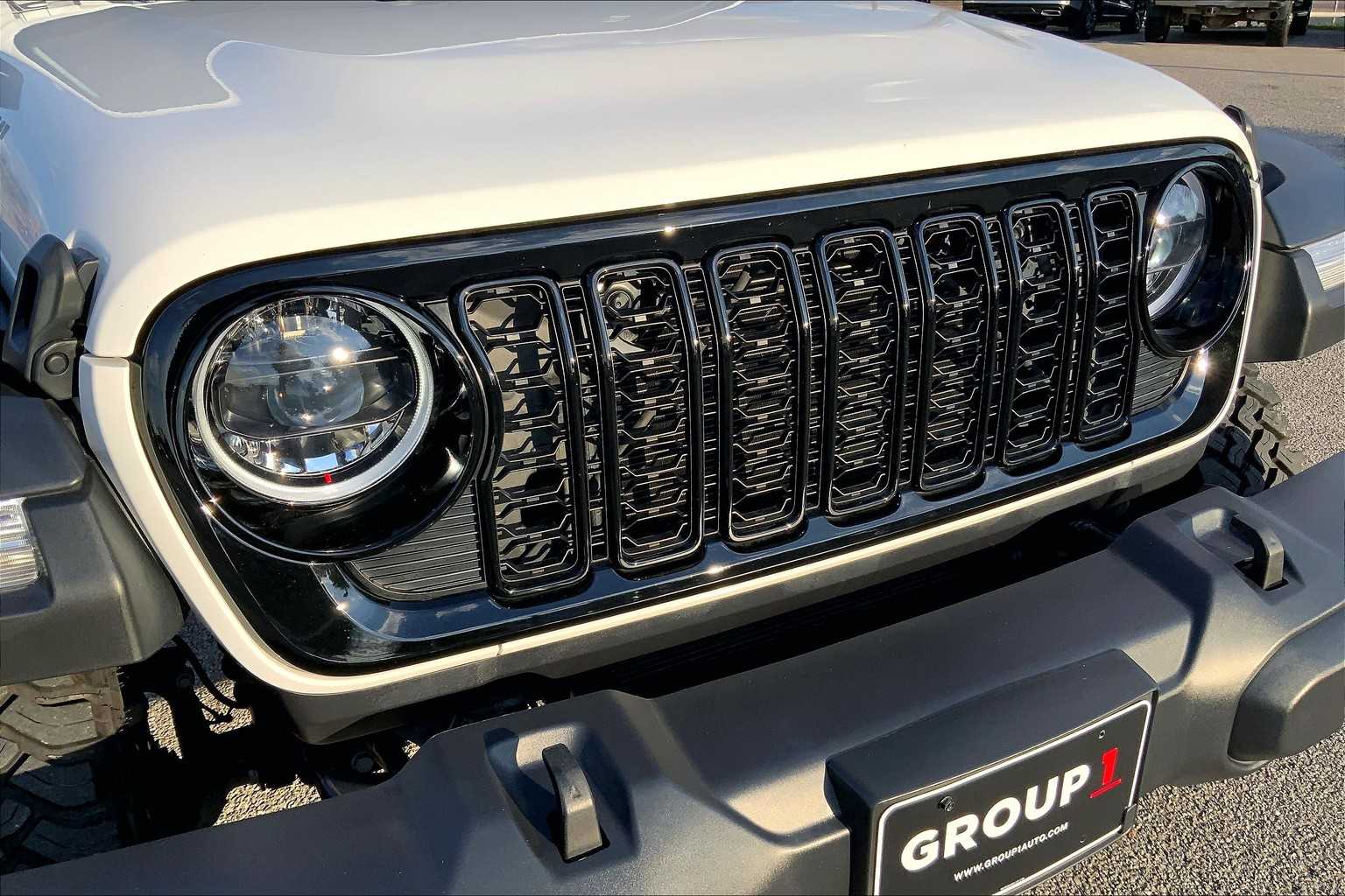 2024 Jeep Wrangler Willys photo 27