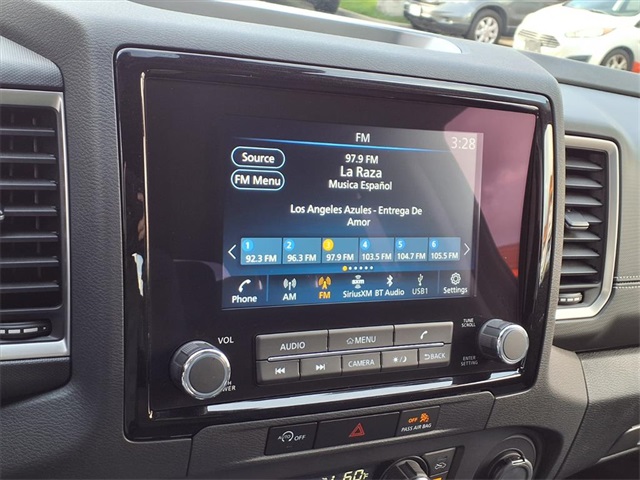 2024 Nissan Frontier SV photo 3