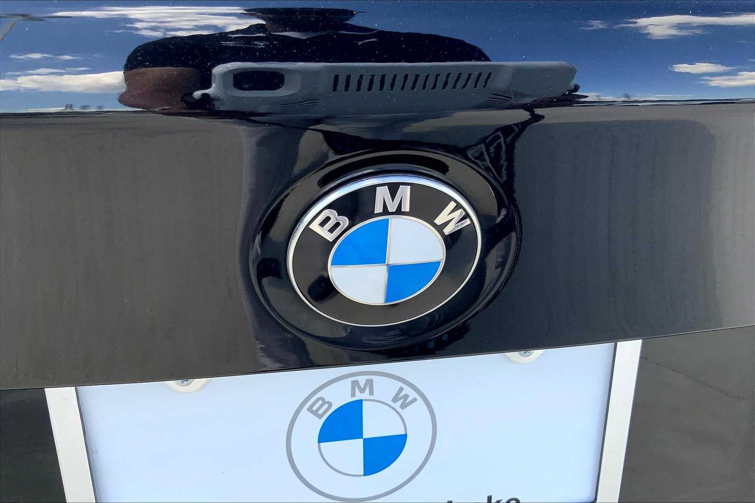 2025 Bmw 330i photo 30