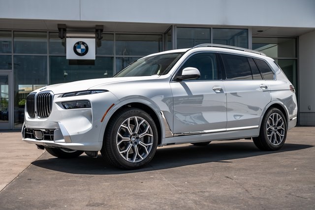 New 2026 Alpine White BMW xDrive40i image 1