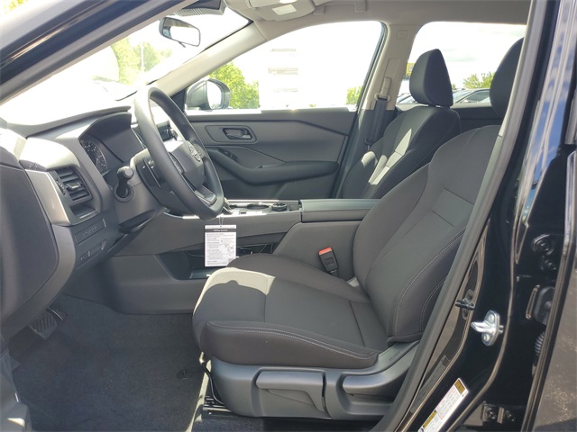 2026 Nissan Rogue S photo 10