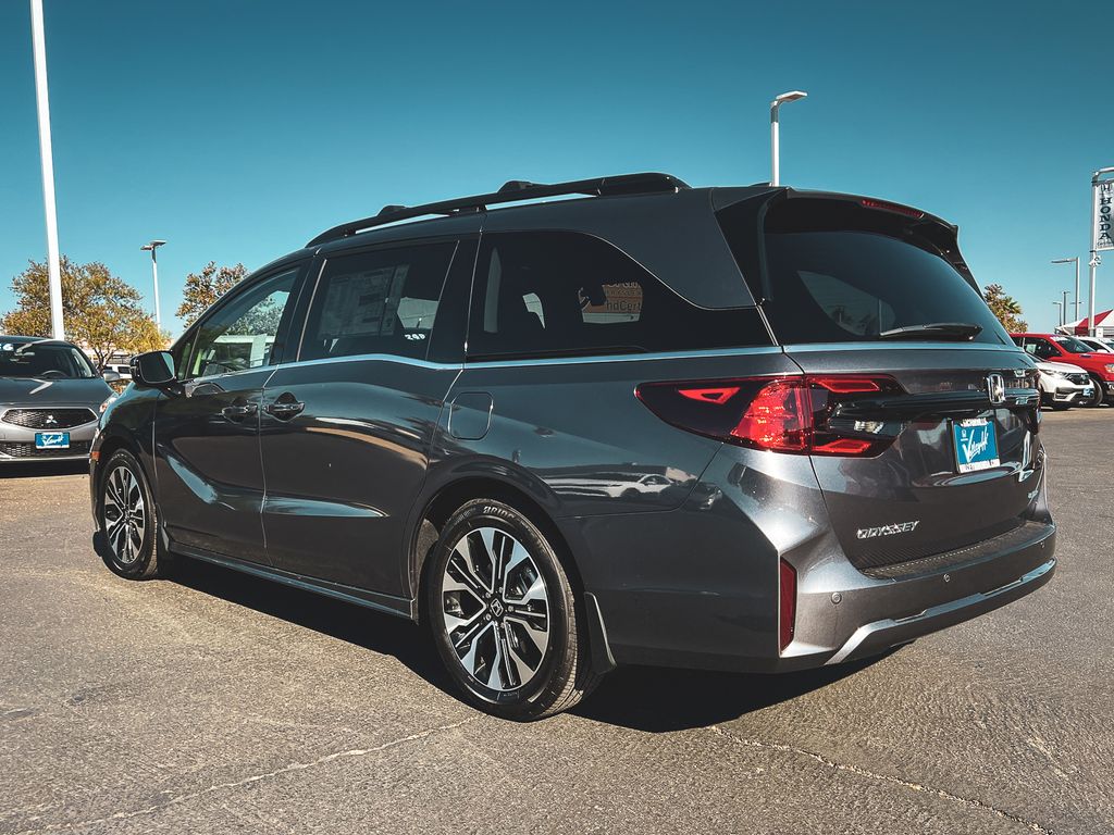 2026 Honda Odyssey Elite photo 5
