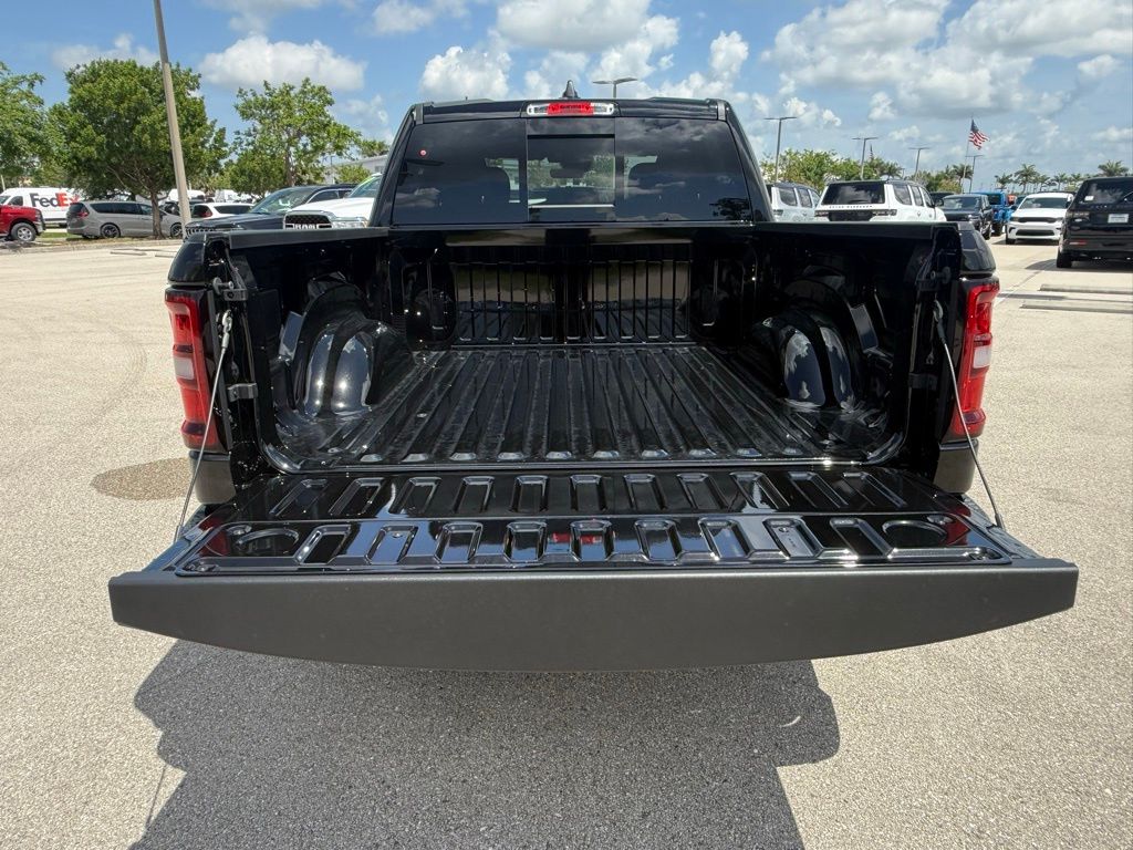 2025 Ram 1500 Tradesman photo 30