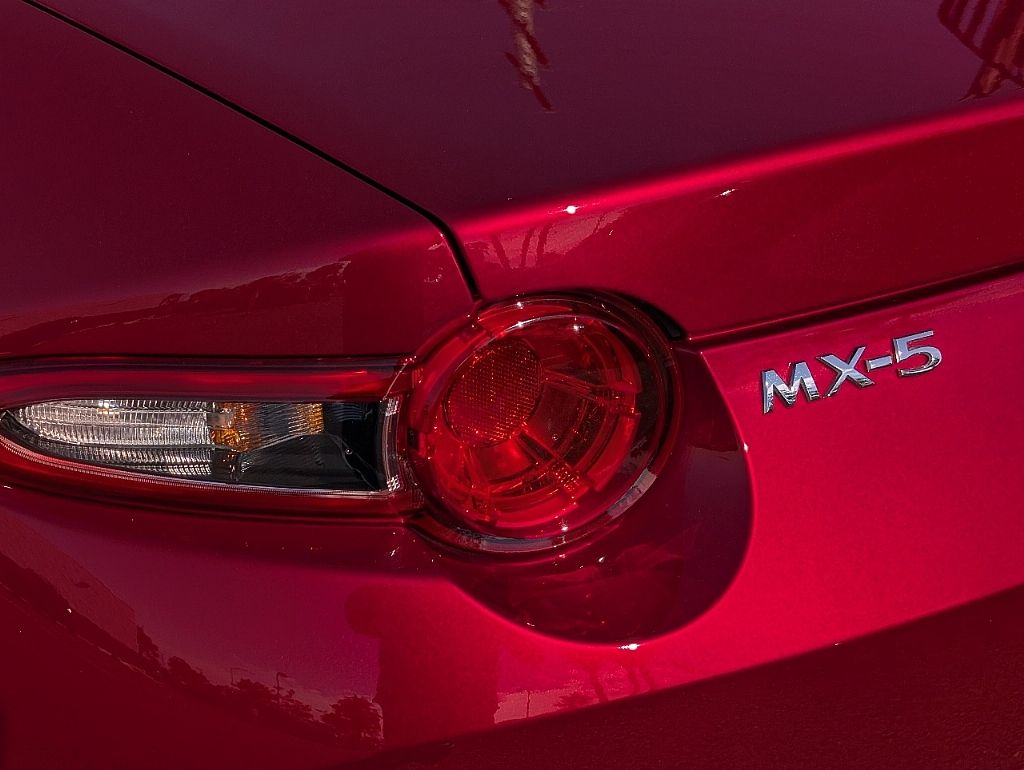 2023 Mazda MX-5 Miata Miata Grand Touring photo 12