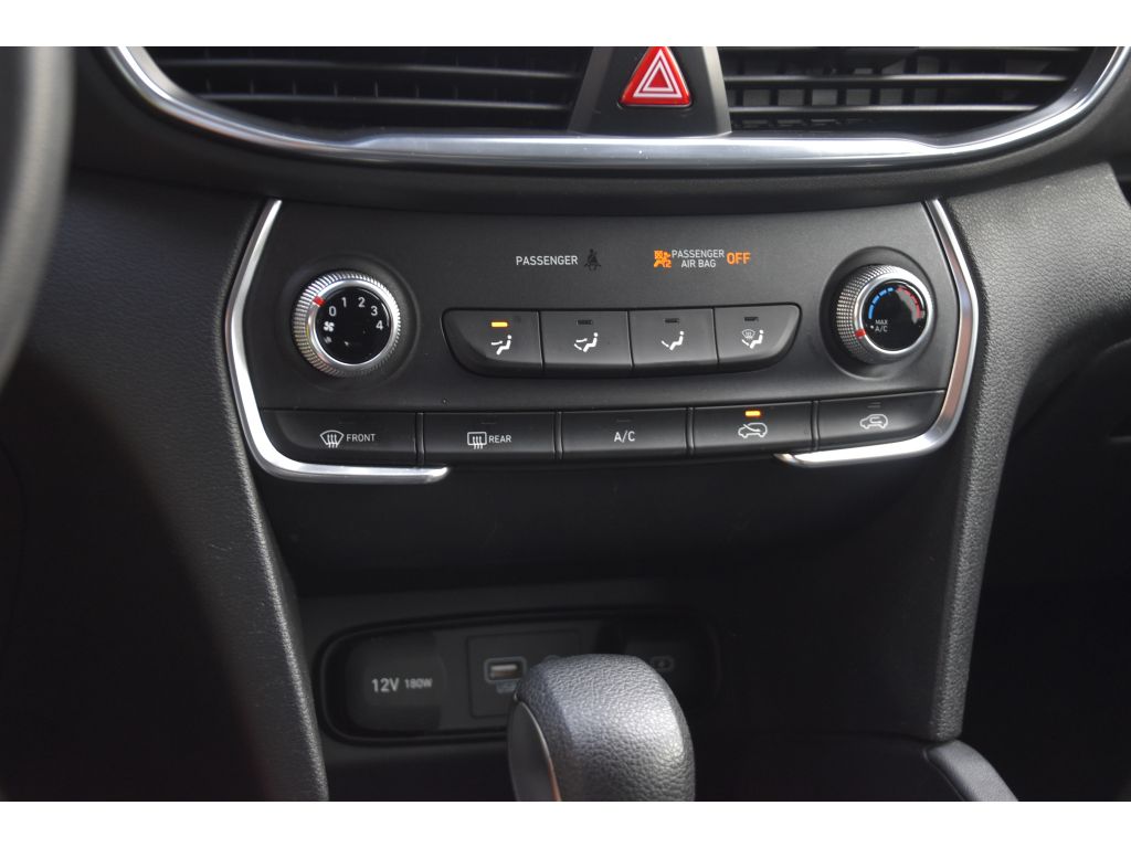2020 Hyundai Santa Fe SE photo 31