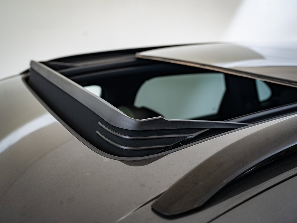 2024 Porsche Cayenne photo 13