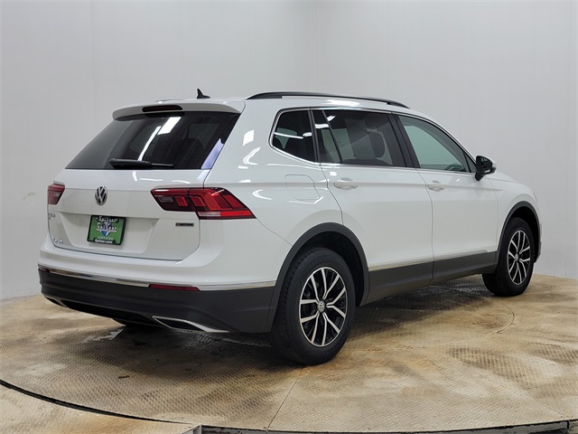 2021 Volkswagen Tiguan SE photo 2