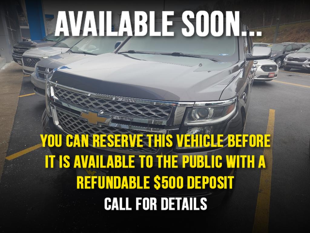 2018 Chevrolet Suburban LT's photo