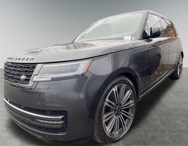 2025 Land Rover Range Rover SE's photo