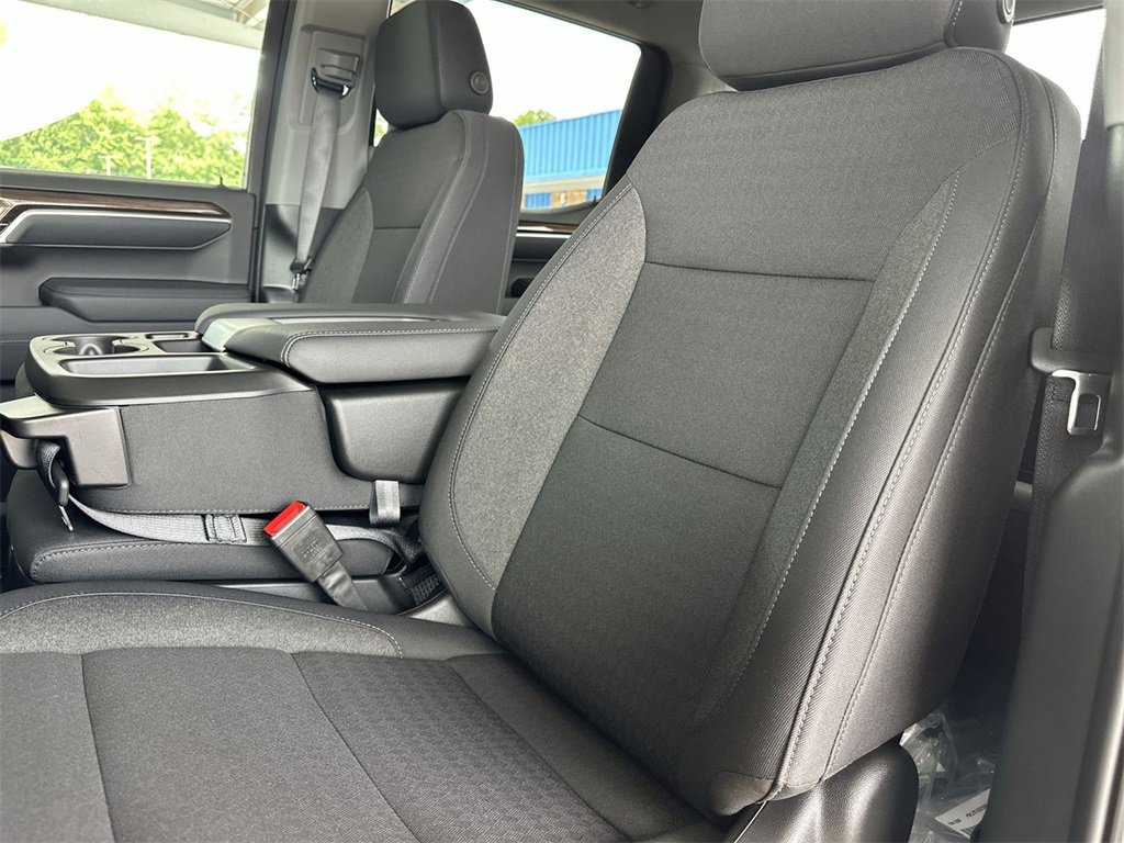 2025 Chevrolet Silverado 1500 LT photo 19