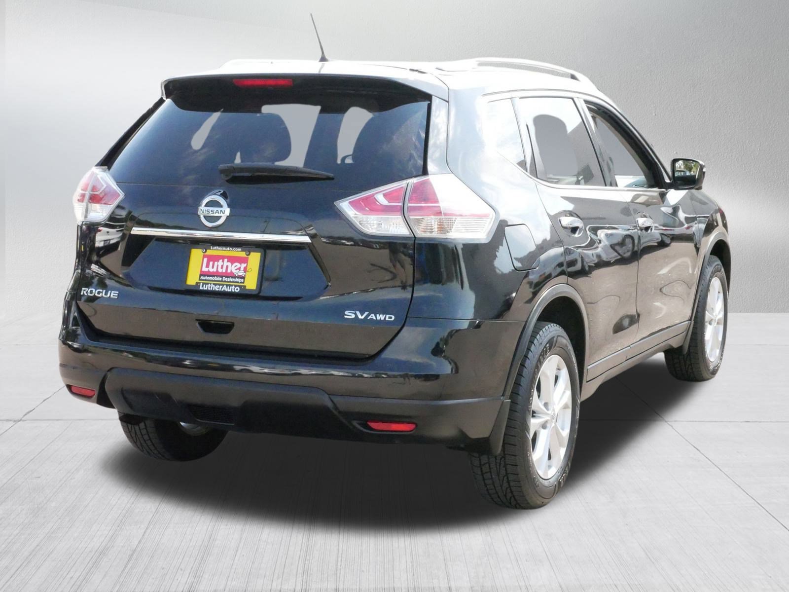 2016 Nissan Rogue SV photo 7
