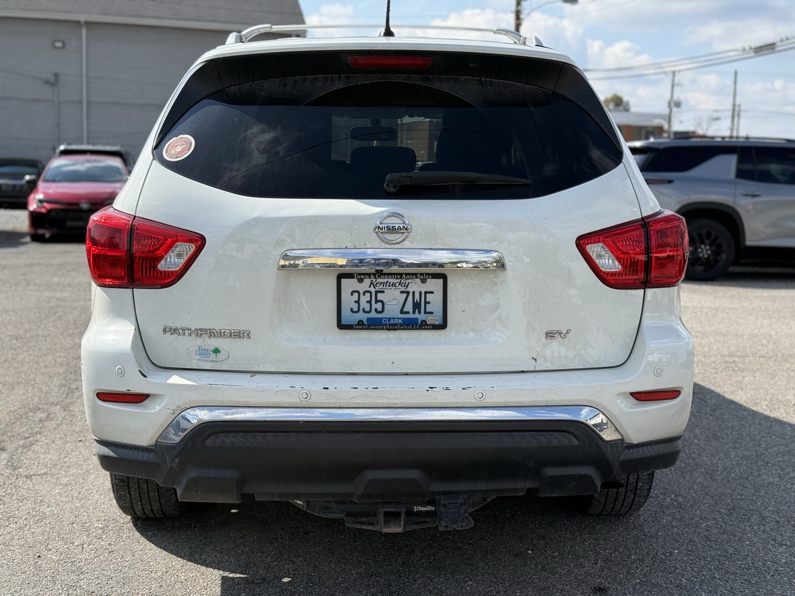 2018 Nissan Pathfinder SV photo 4