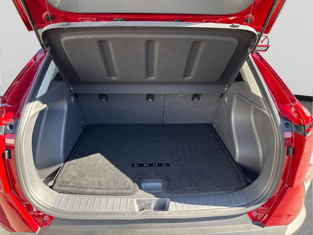 2024 Hyundai Kona SEL photo 11