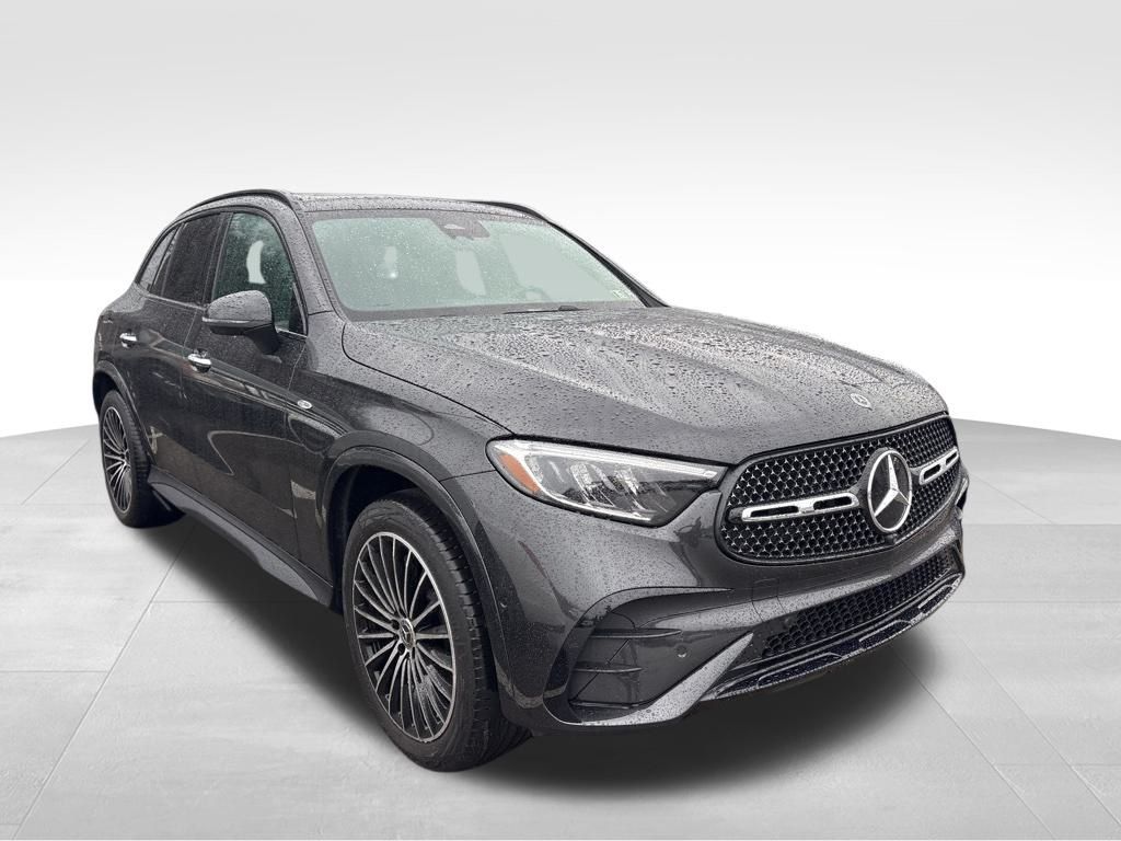 2025 Mercedes Benz GLC 350e 4MATIC photo 3