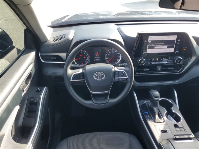 2022 Toyota Highlander L photo 24