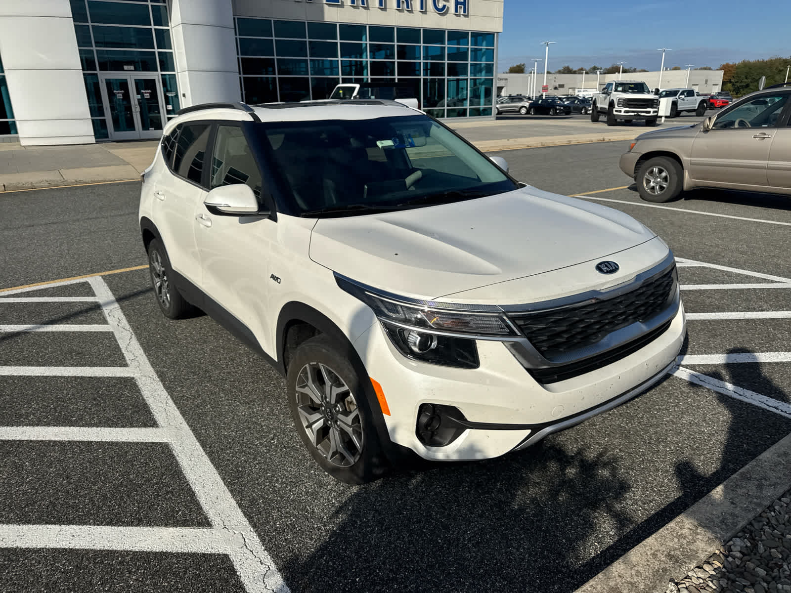 2021 Kia Seltos EX photo 3