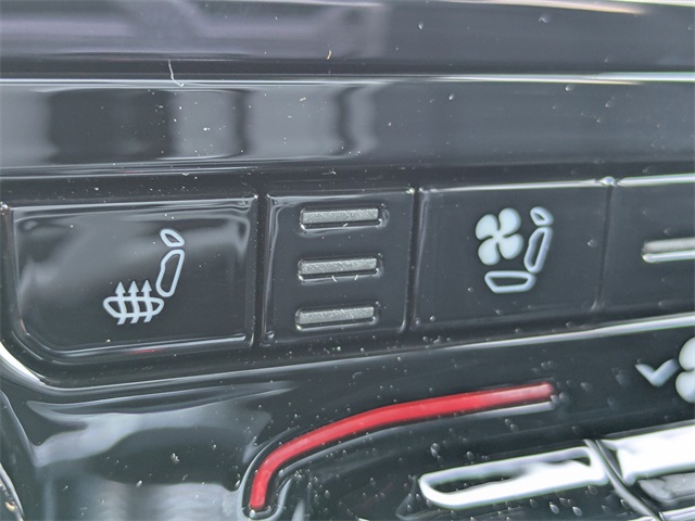 2025 Jeep Grand Cherokee Limited photo 37