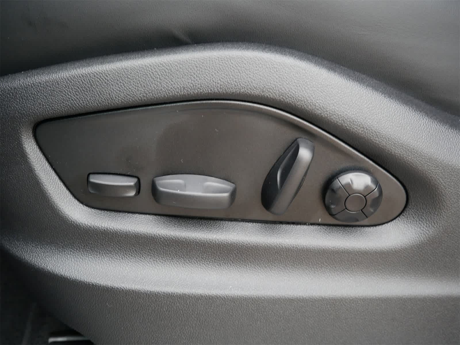 2026 Porsche Cayenne photo 10