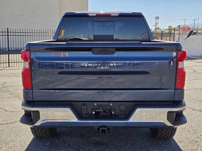 2019 Chevrolet Silverado 1500 LT photo 4