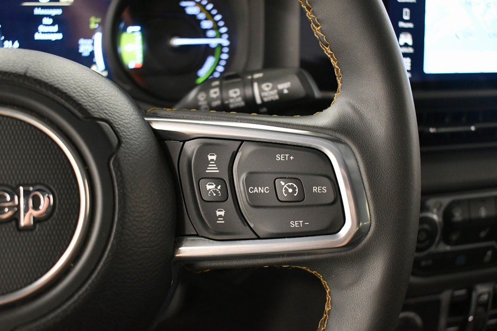 2024 Jeep Wrangler Sahara 4xe photo 20