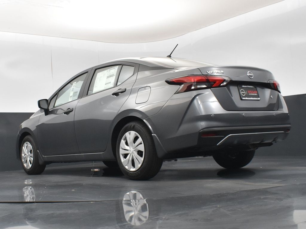 2025 Nissan Versa 1.6 S photo 35