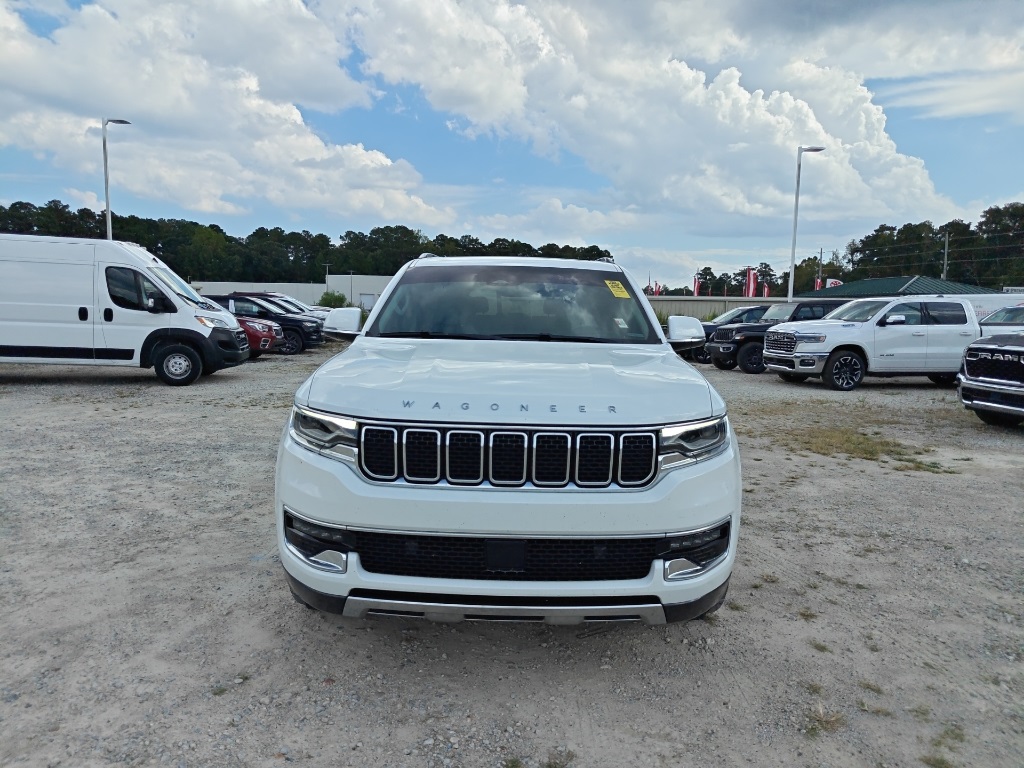 2022 Jeep Wagoneer Series III photo 2