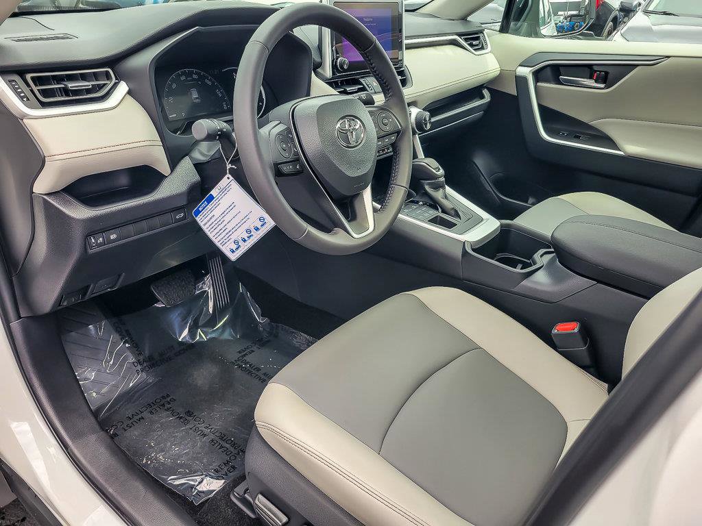 2025 TOYOTA RAV4 - Image 13