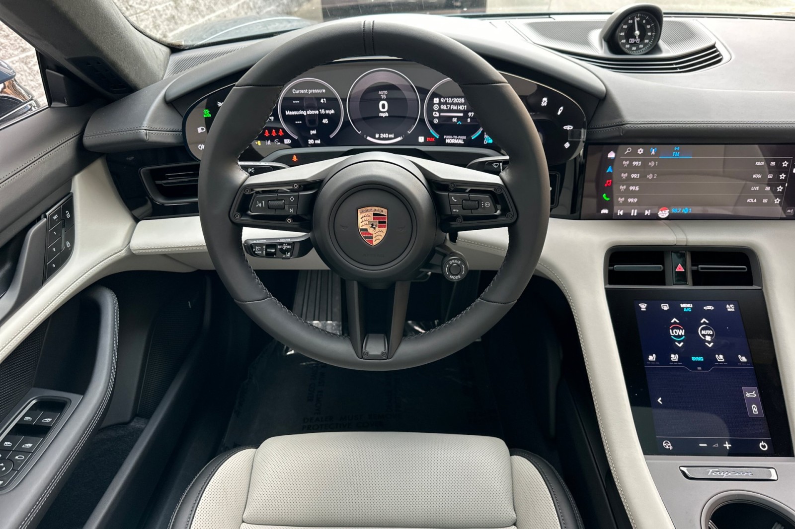 2026 Porsche Taycan GTS photo 15
