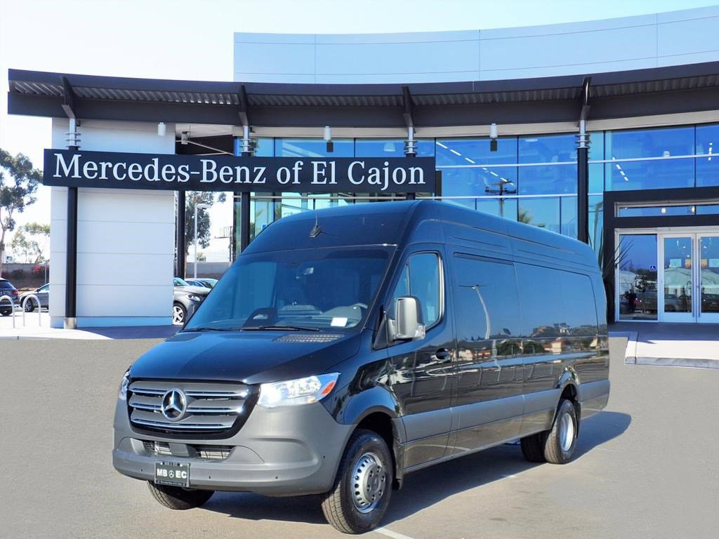 2025 Mercedes-Benz Sprinter Cargo Van Base's photo