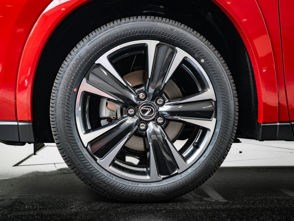 2025 Lexus UX Premium photo 13