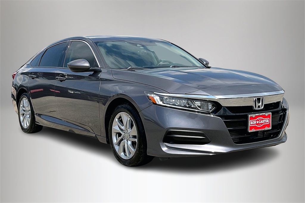 2019 Honda Accord LX's photo