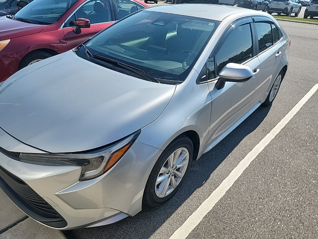 2024 Toyota Corolla Hybrid LE photo 4