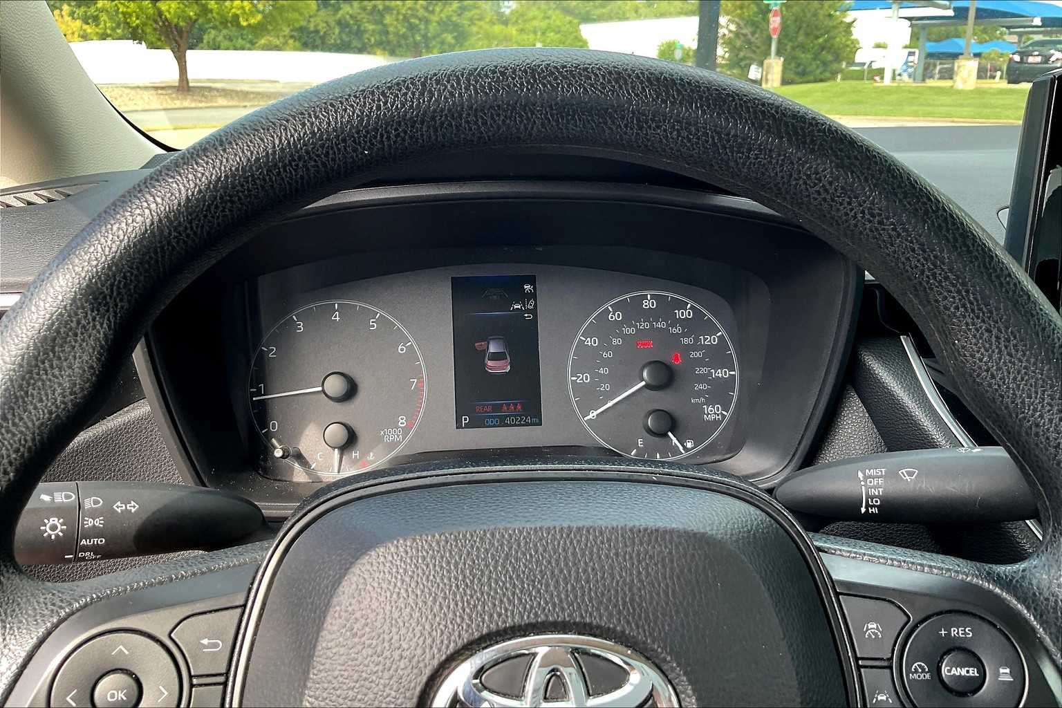 2024 Toyota Corolla LE photo 24