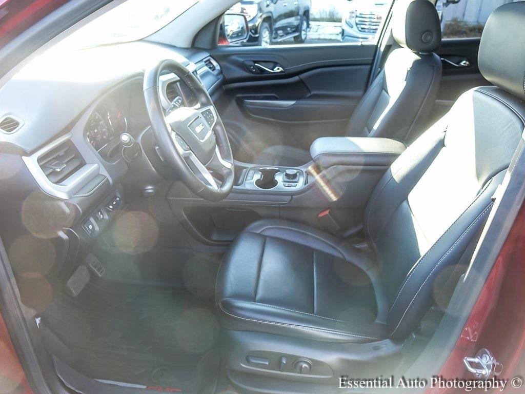 2023 GMC ACADIA - Image 8