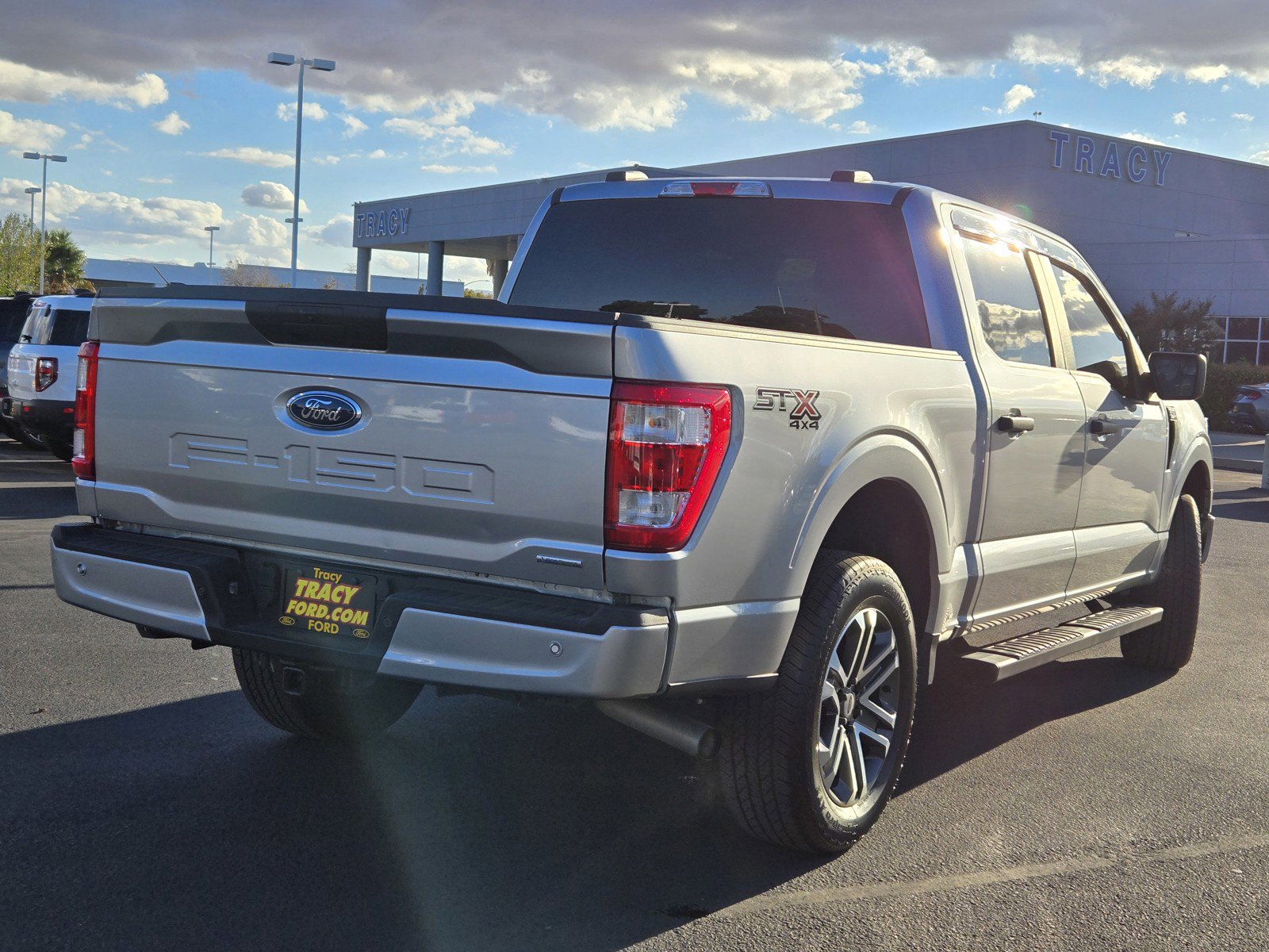 2021 Ford F-150 XL photo 3