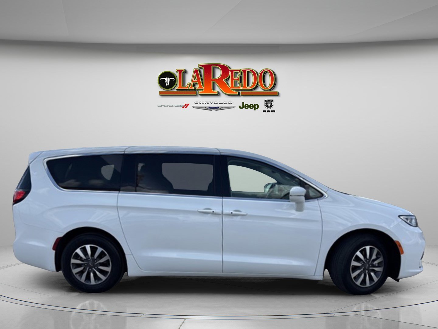 2022 Chrysler Pacifica Touring L photo 8